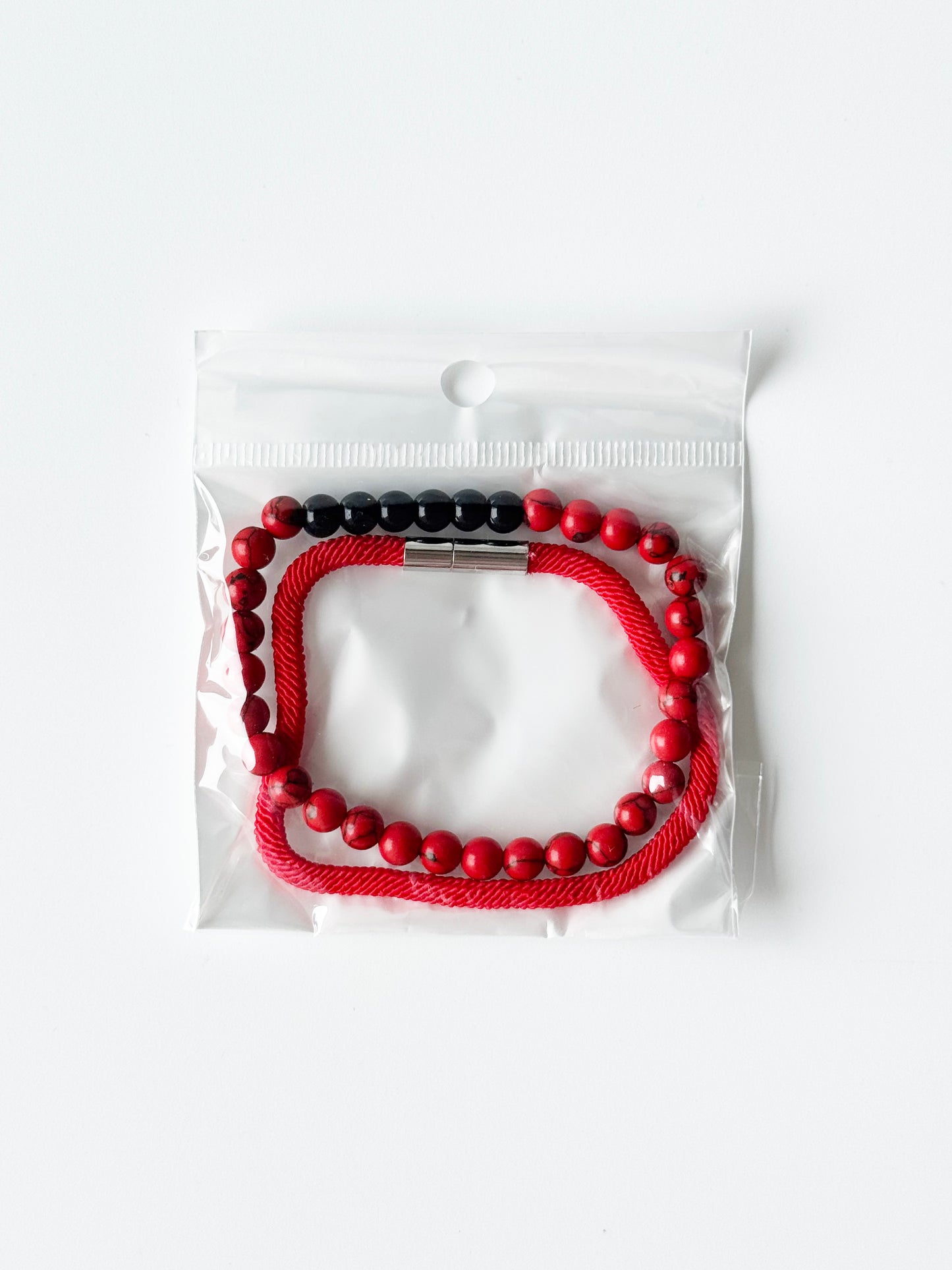 Pulsera roja para hombre #3 imán plateado