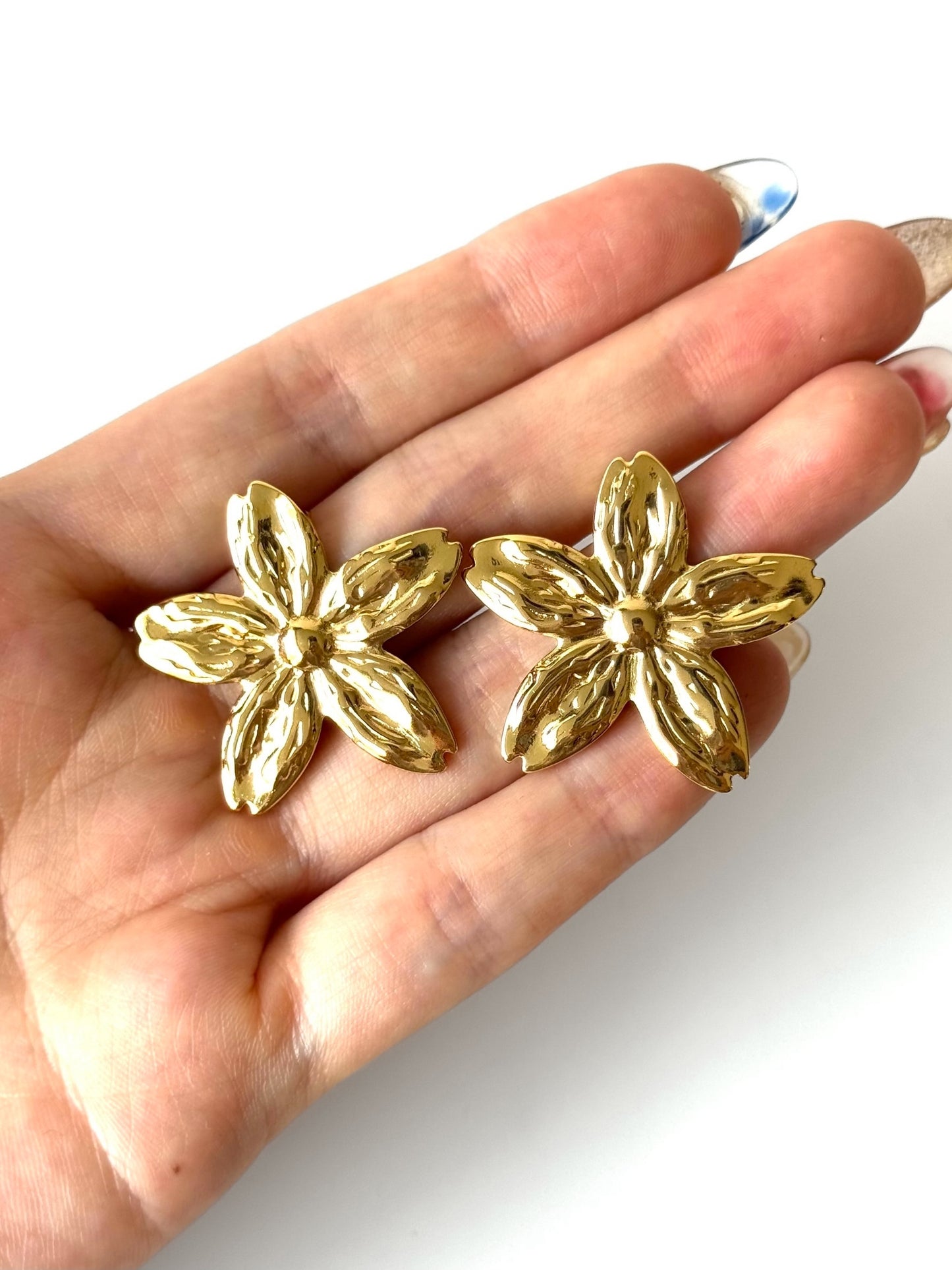 Aros de acero modelo #906 dorado