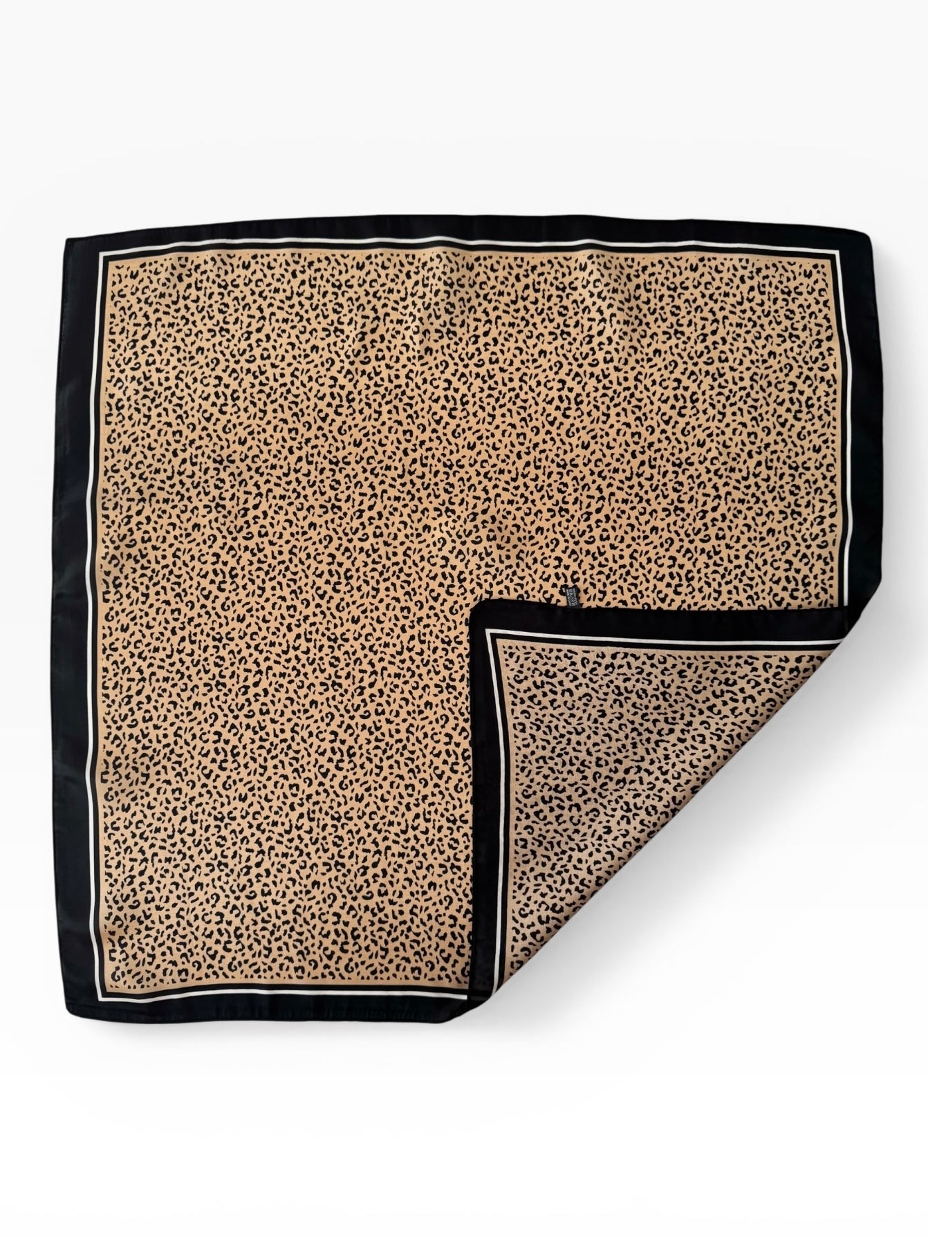 Pañuelo 70X70 (Y4)