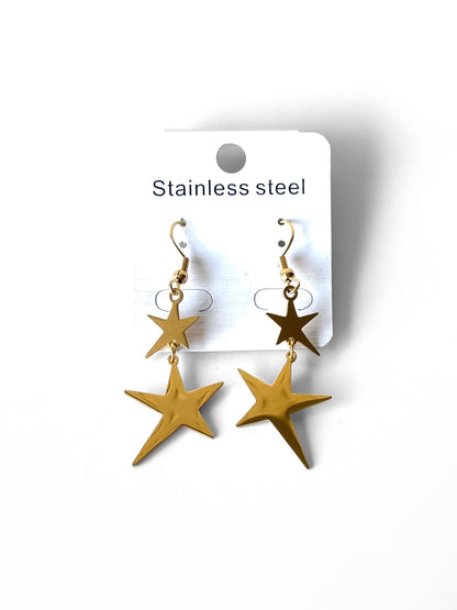 Aros de acero modelo #5202 dorado