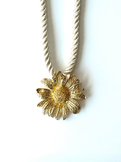 Collar de Flor #Dorado