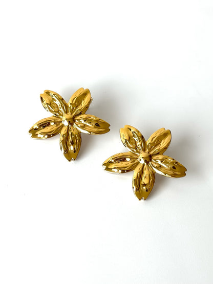 Aros de acero modelo #906 dorado