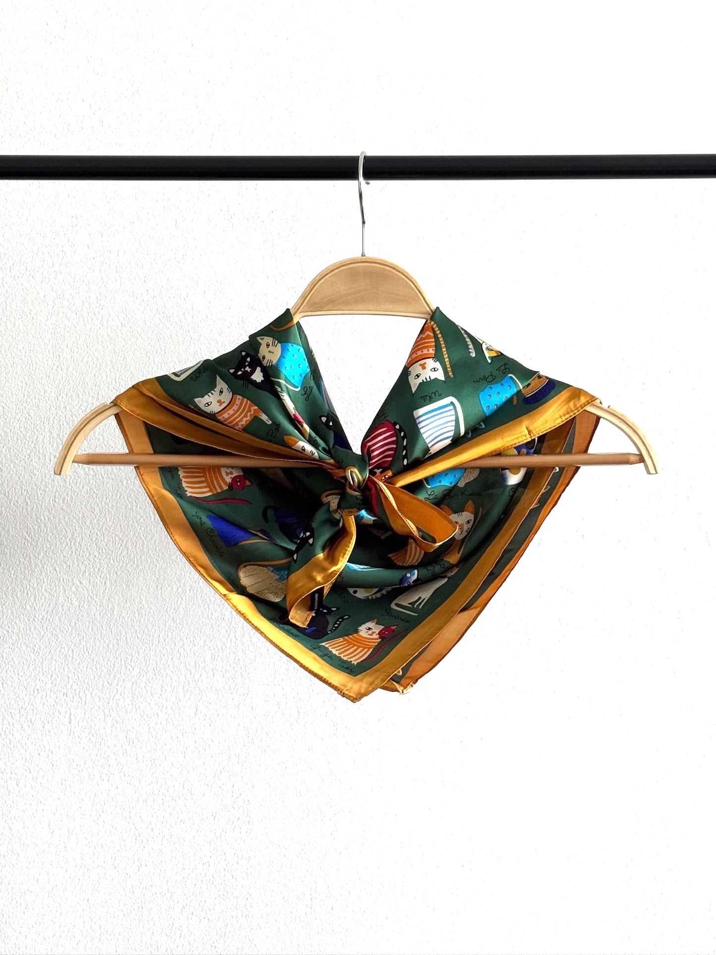 Pañuelo 70X70 #583-2