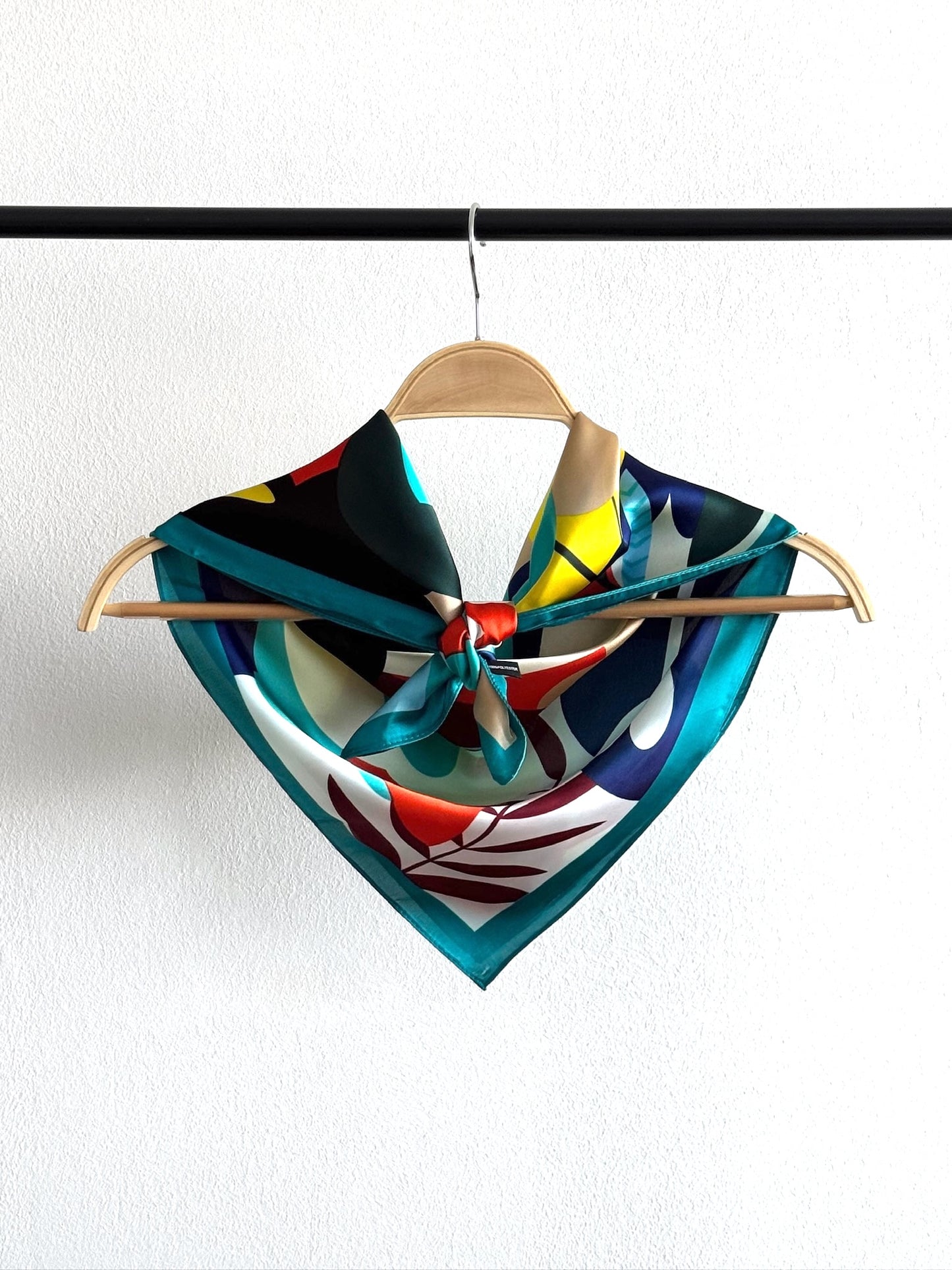 Pañuelo 70X70 #586-4