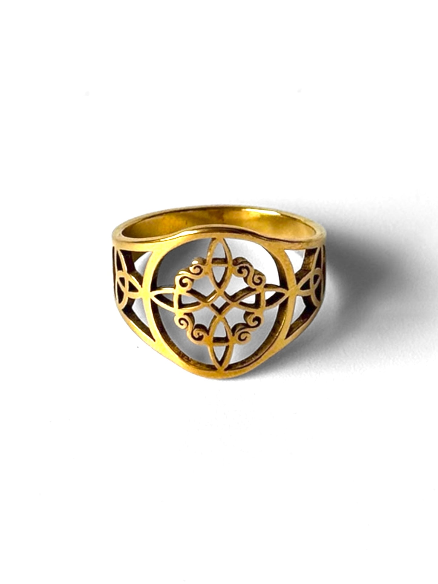 #52 ARGOLLA NUDO DE BRUJA #989 dorado