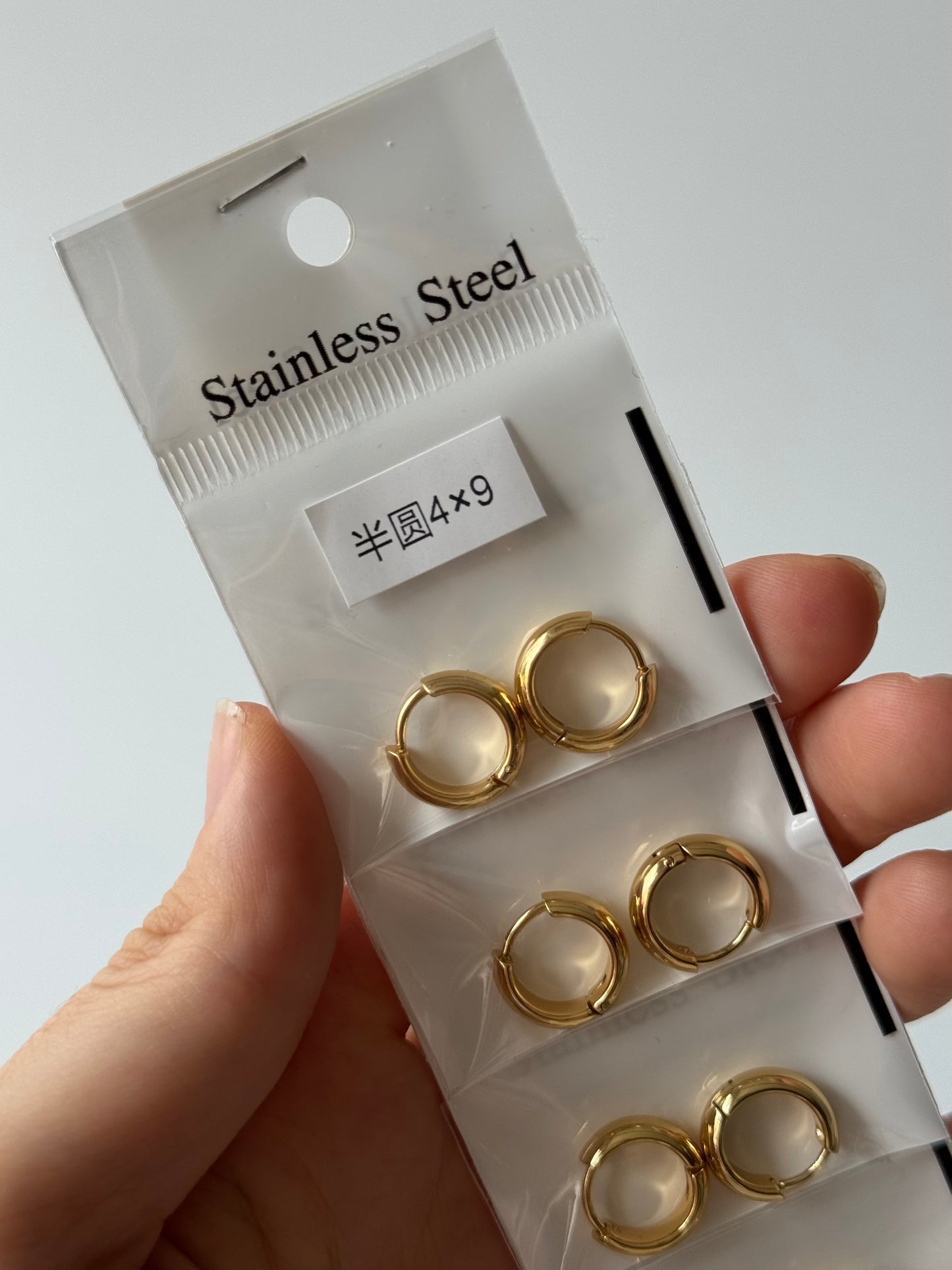 Argollas 4mm Dorado (tira de 1/2 docena)