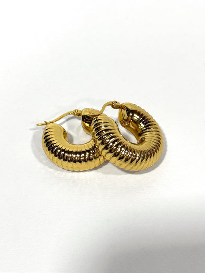 Aros de acero modelo #651 dorado