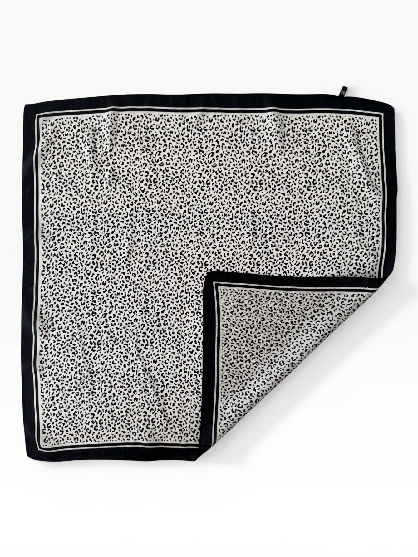 Pañuelo 70X70 (Y5)