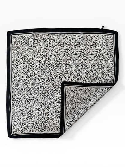 Pañuelo 70X70 (Y5)