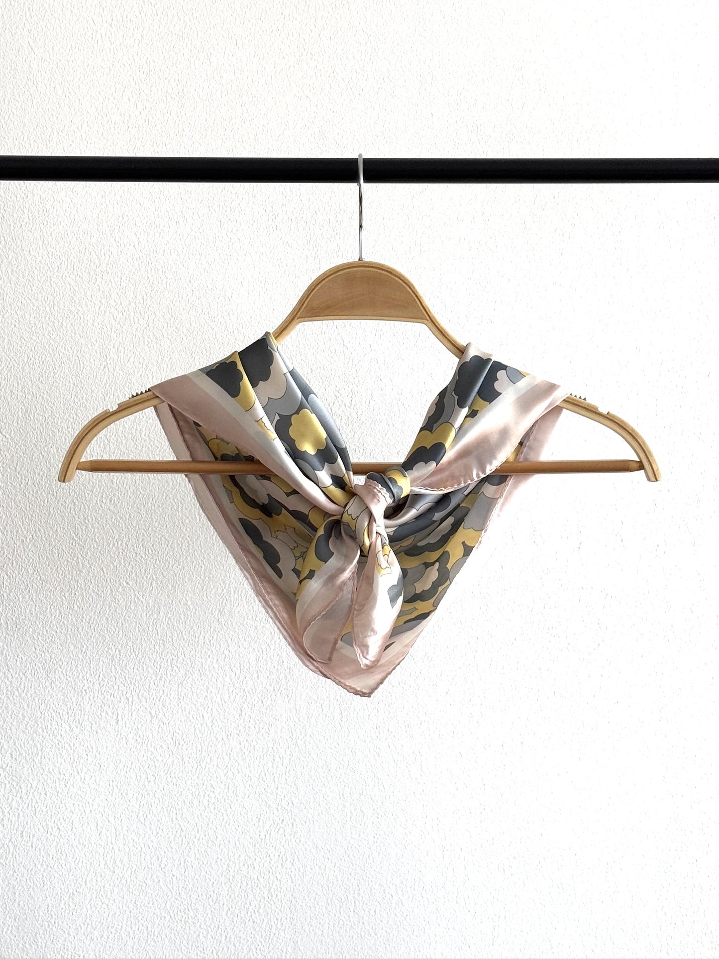 Pañuelo 70X70 #590-4