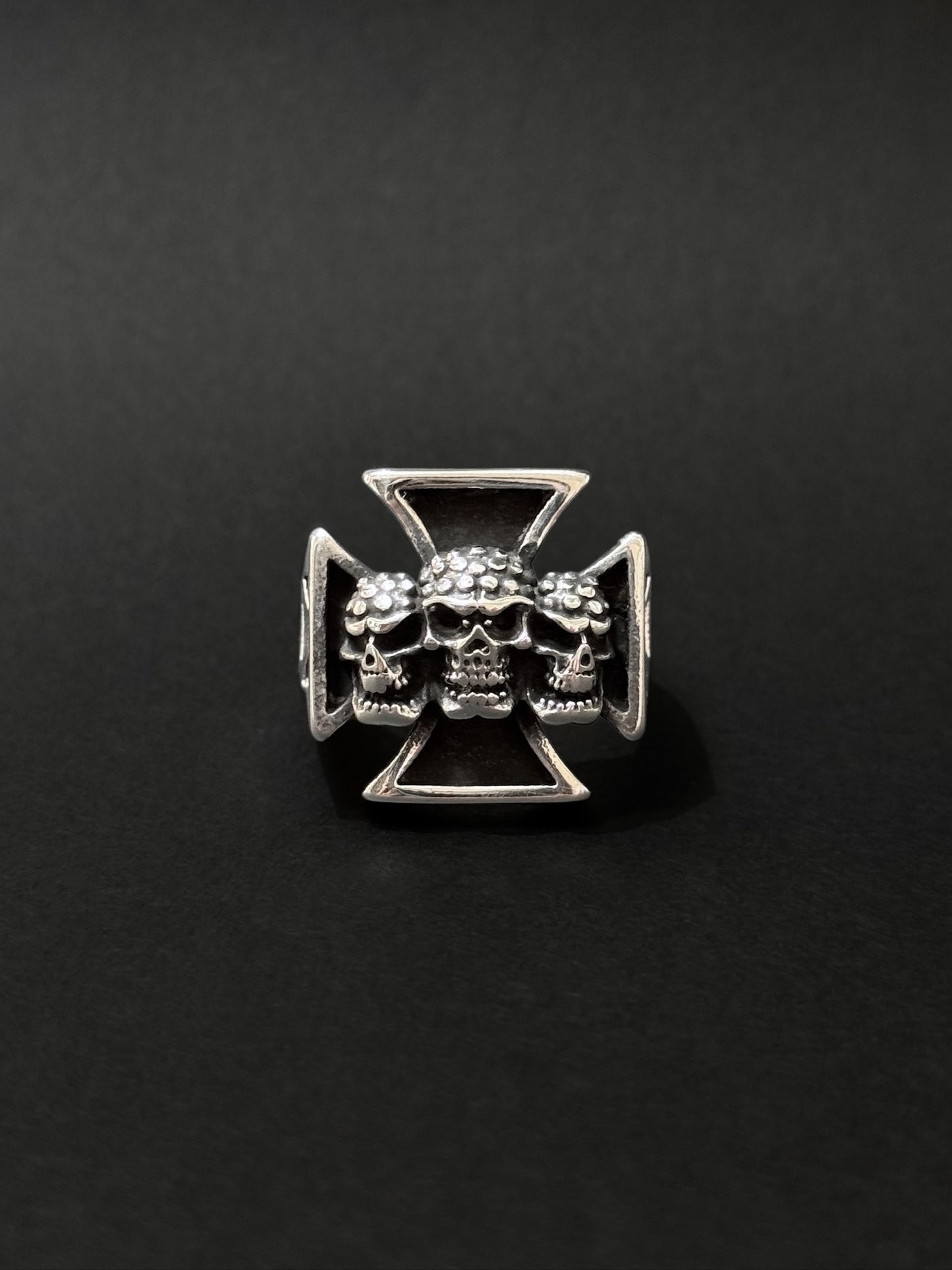 Anillo de hombre en acero vikingo #792