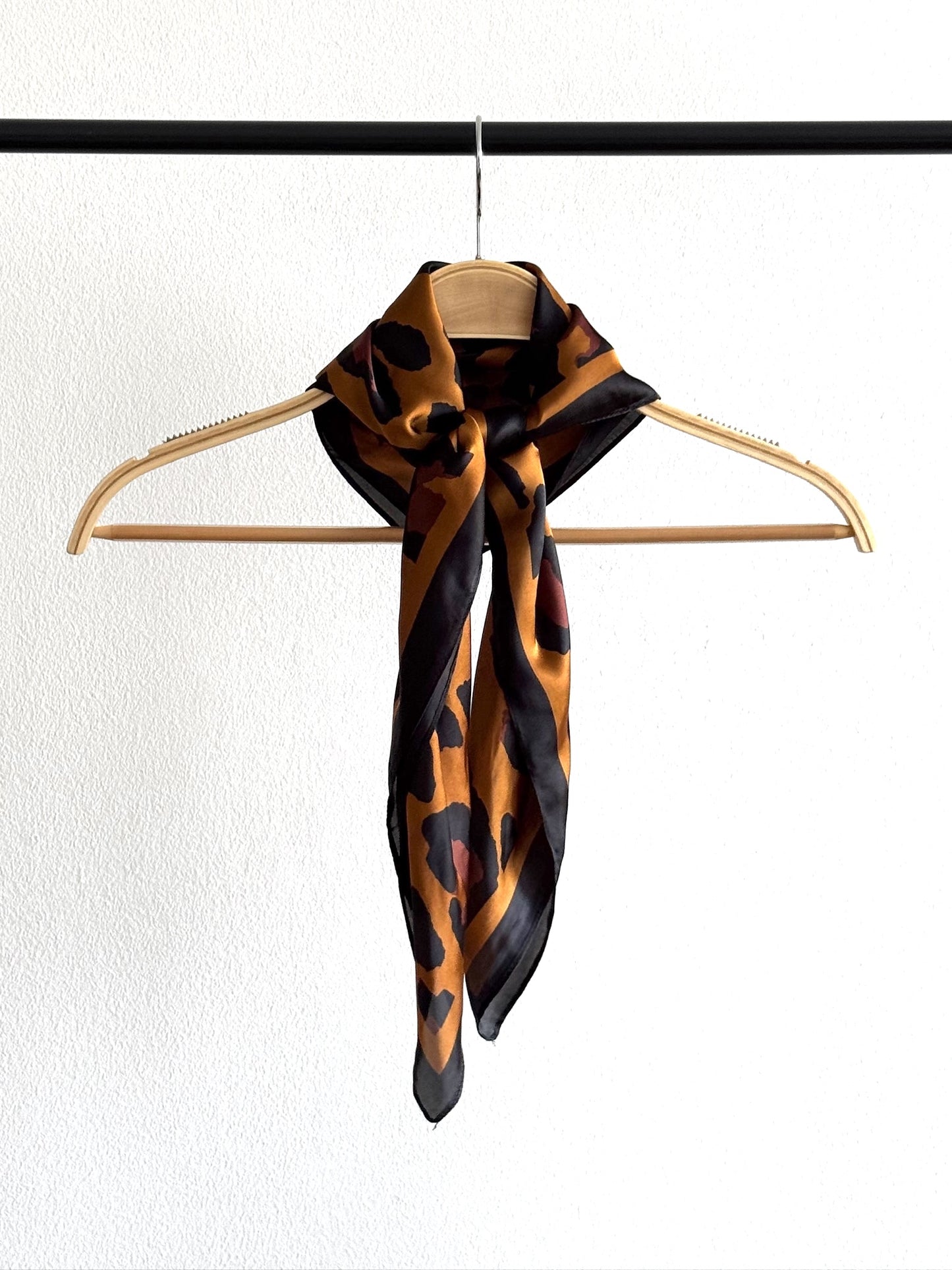 Pañuelo 70X70 #582-2