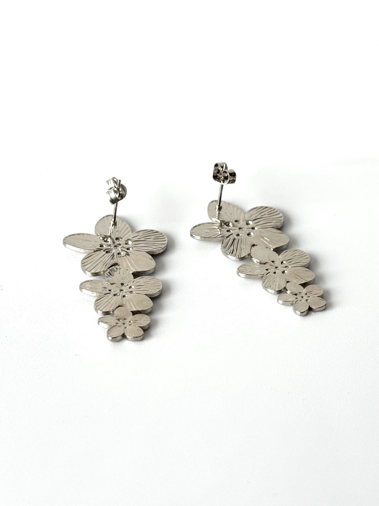 Aros de acero modelo #898 plateado