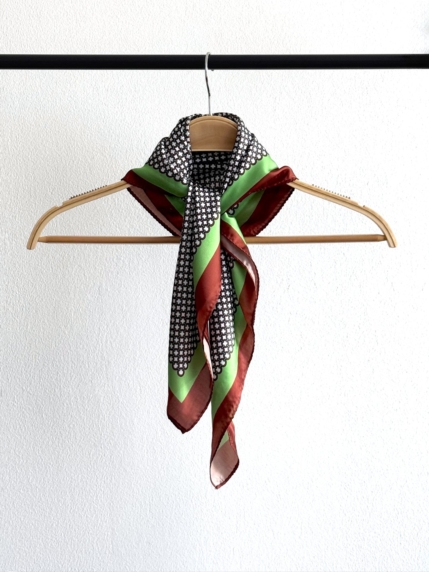 Pañuelo 70X70 #596-3