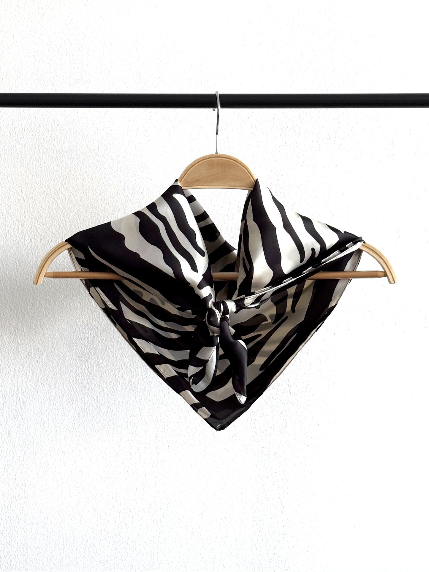 Pañuelo 70X70 #585-1