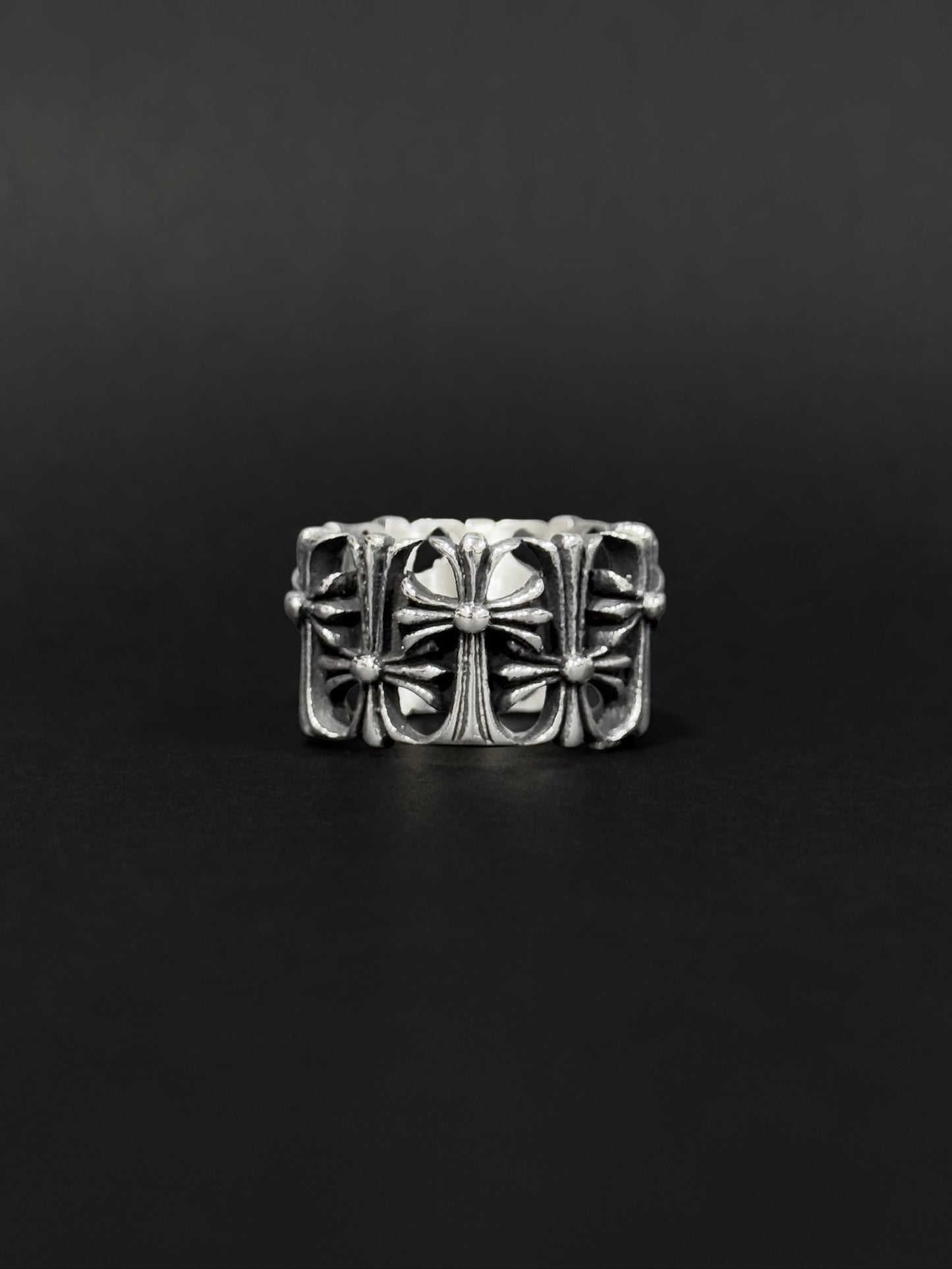 Anillo de hombre en acero vikingo #574 (Docena)