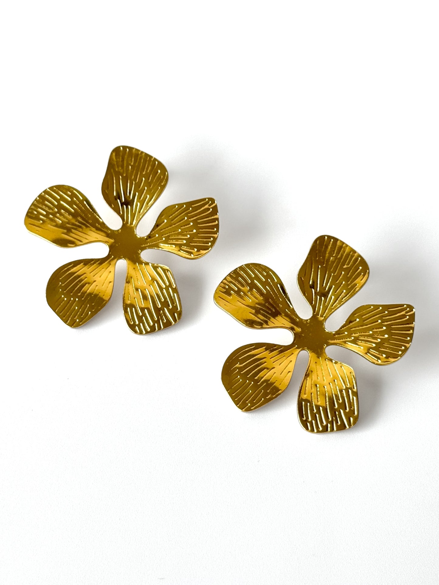 Aros de acero modelo #912 dorado