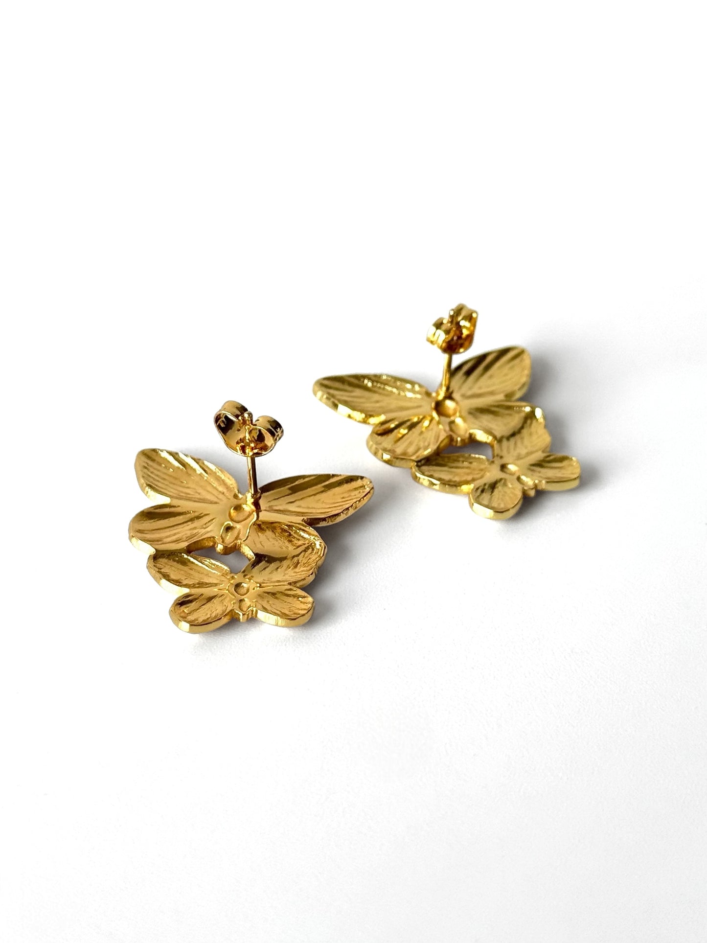 Aros de acero modelo #900 dorado