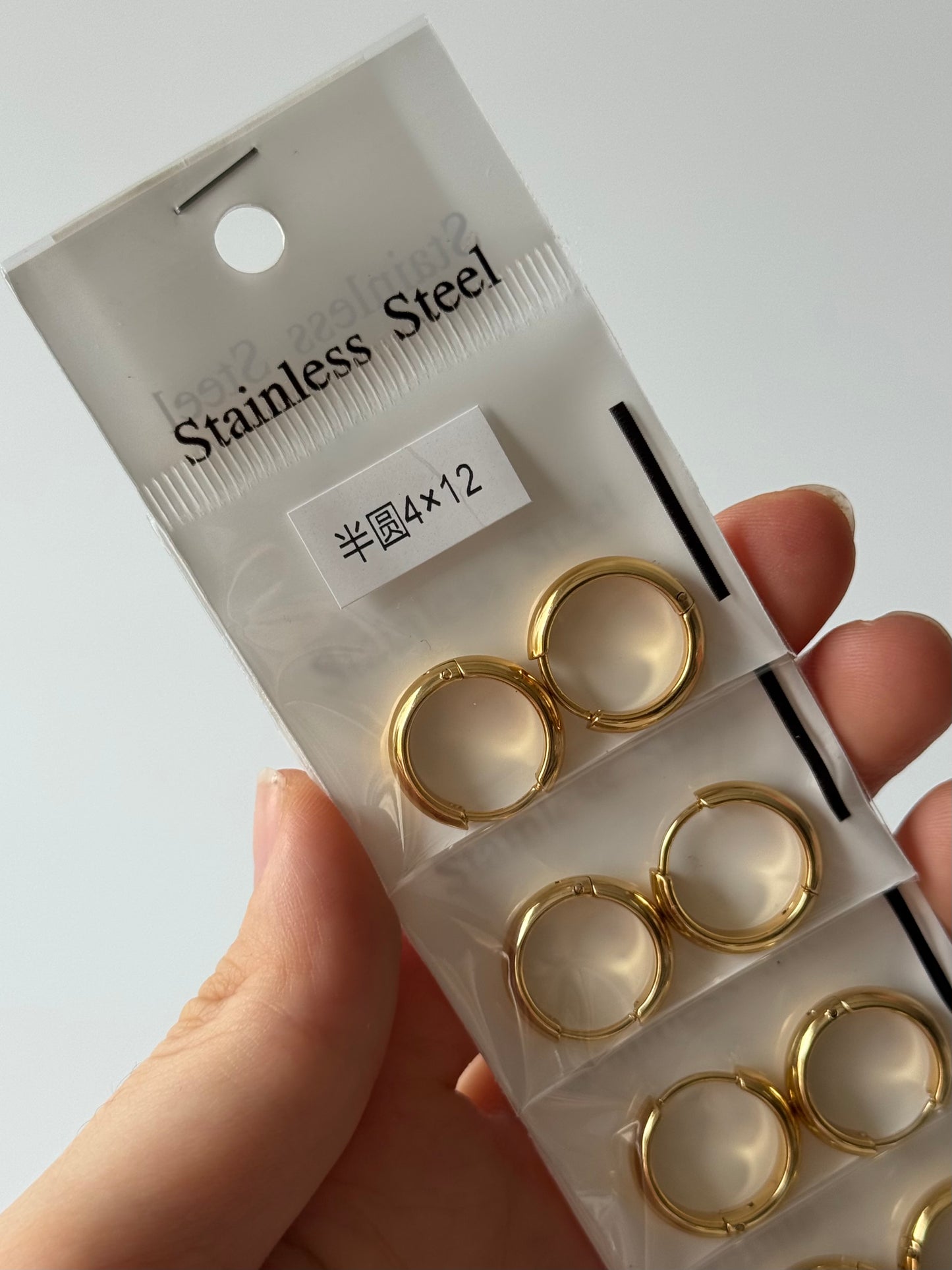 Argollas 4mm Dorado (tira de 1/2 docena)