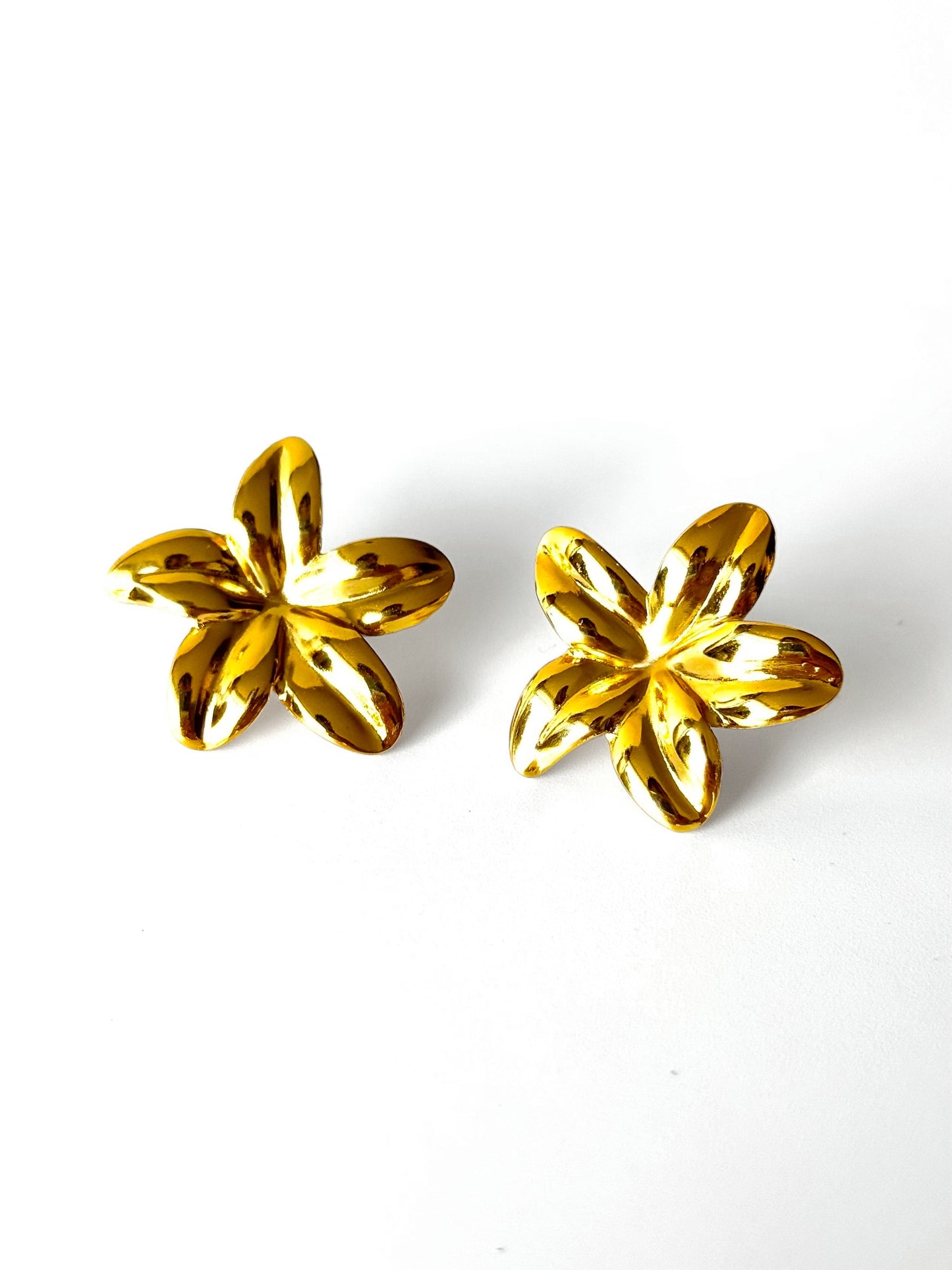 Aros de acero modelo #907 dorado