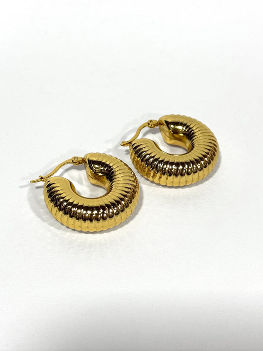 Aros de acero modelo #651 dorado