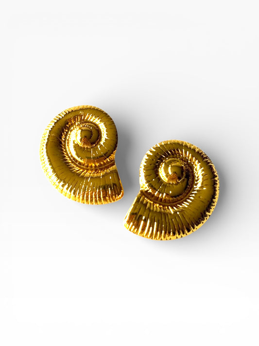 Aros de acero modelo #9219 dorado