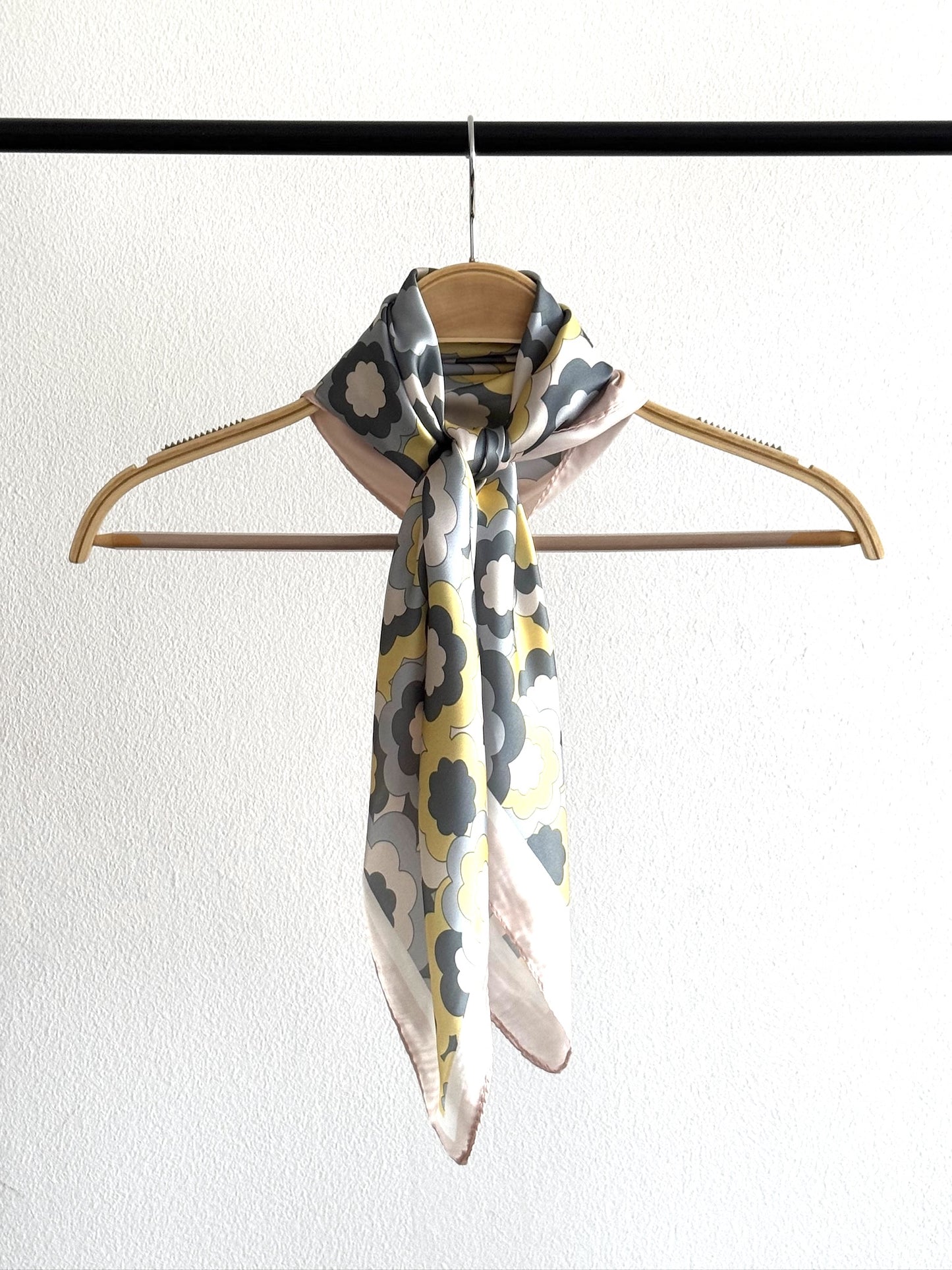 Pañuelo 70X70 #590-4