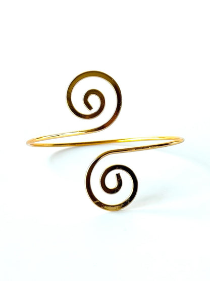 Brazalete #968 dorado