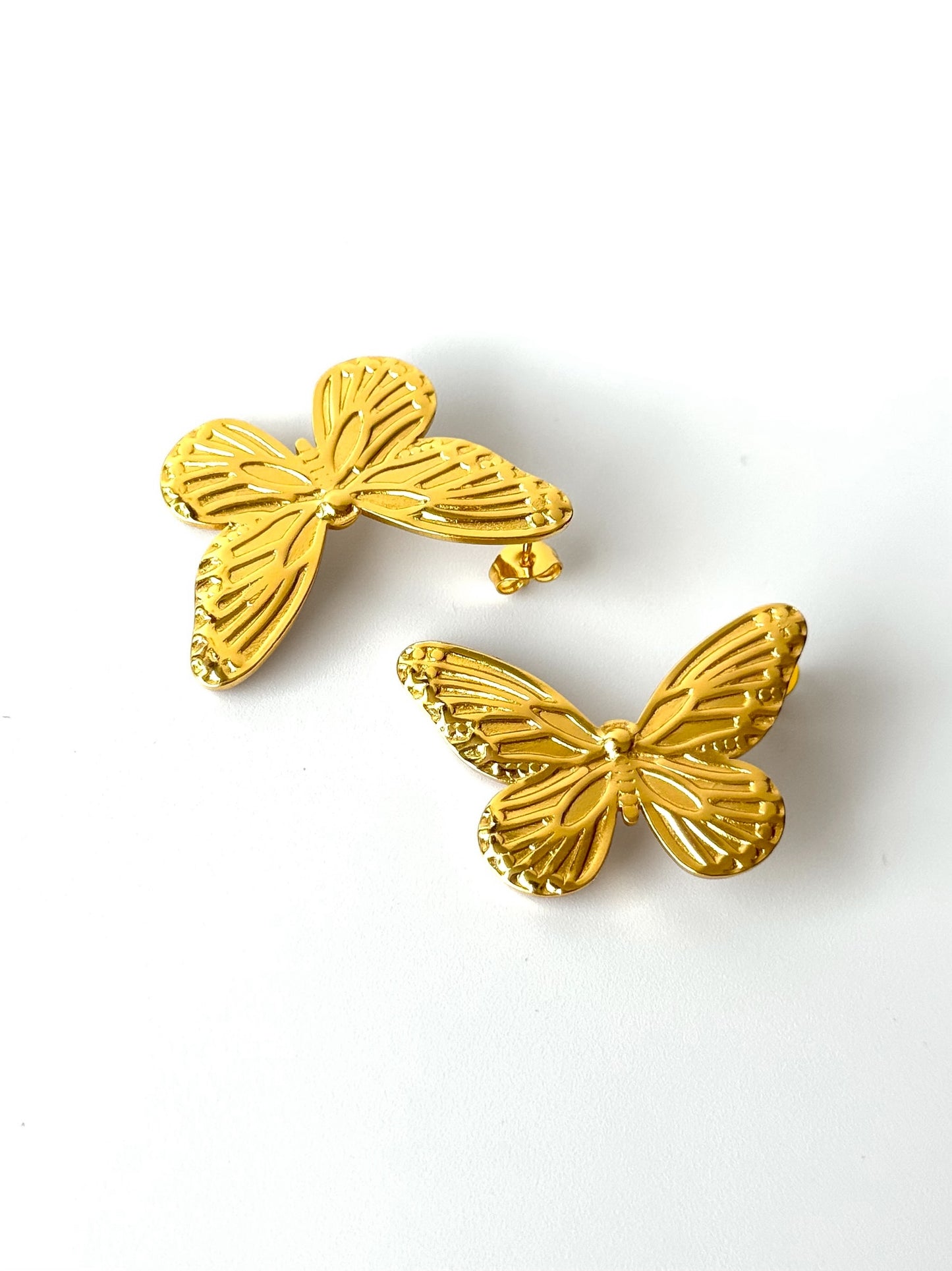Aros de acero modelo #916 dorado