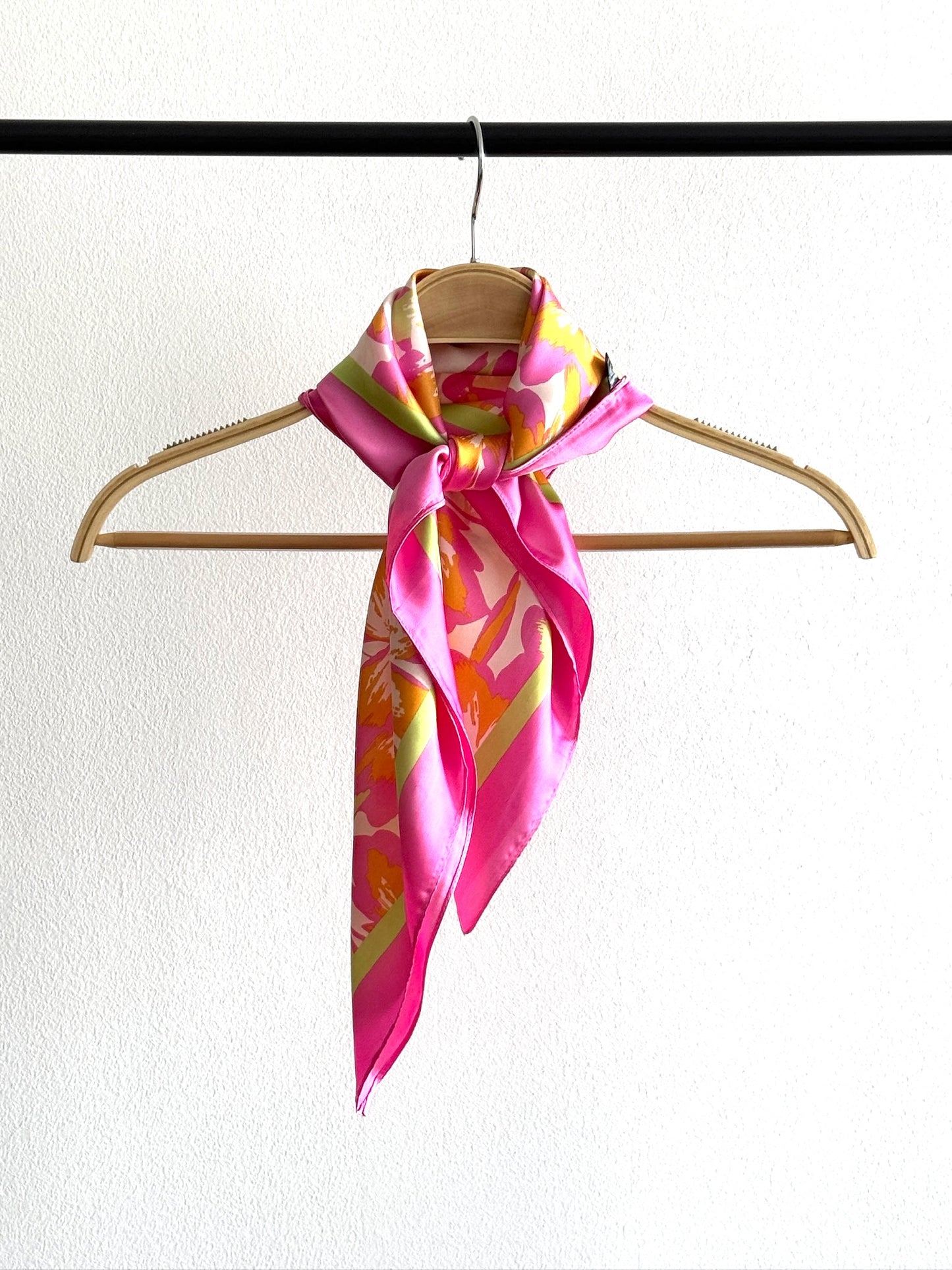 Pañuelo 70X70 #587-1