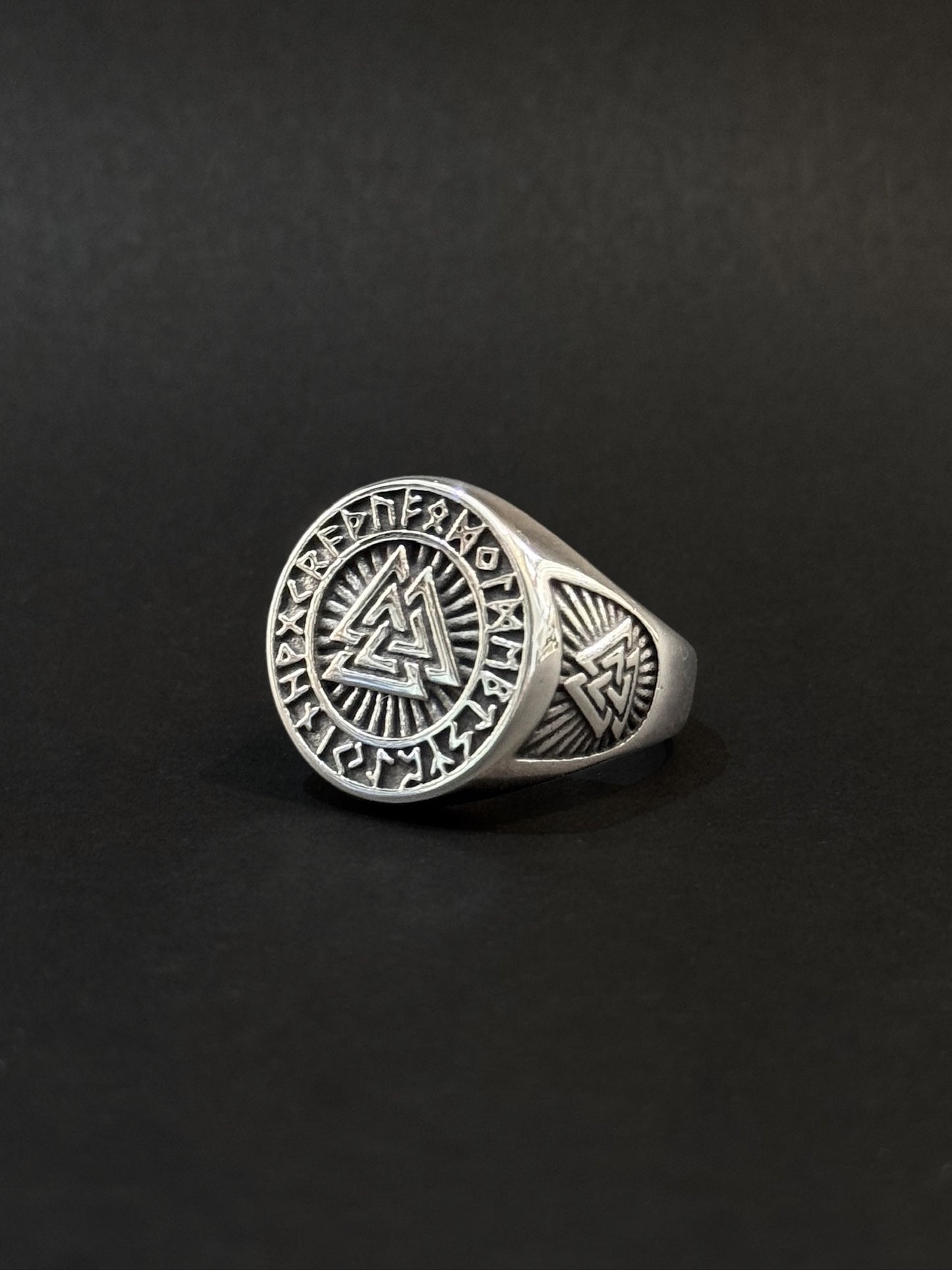 Anillo de hombre en acero vikingo #795