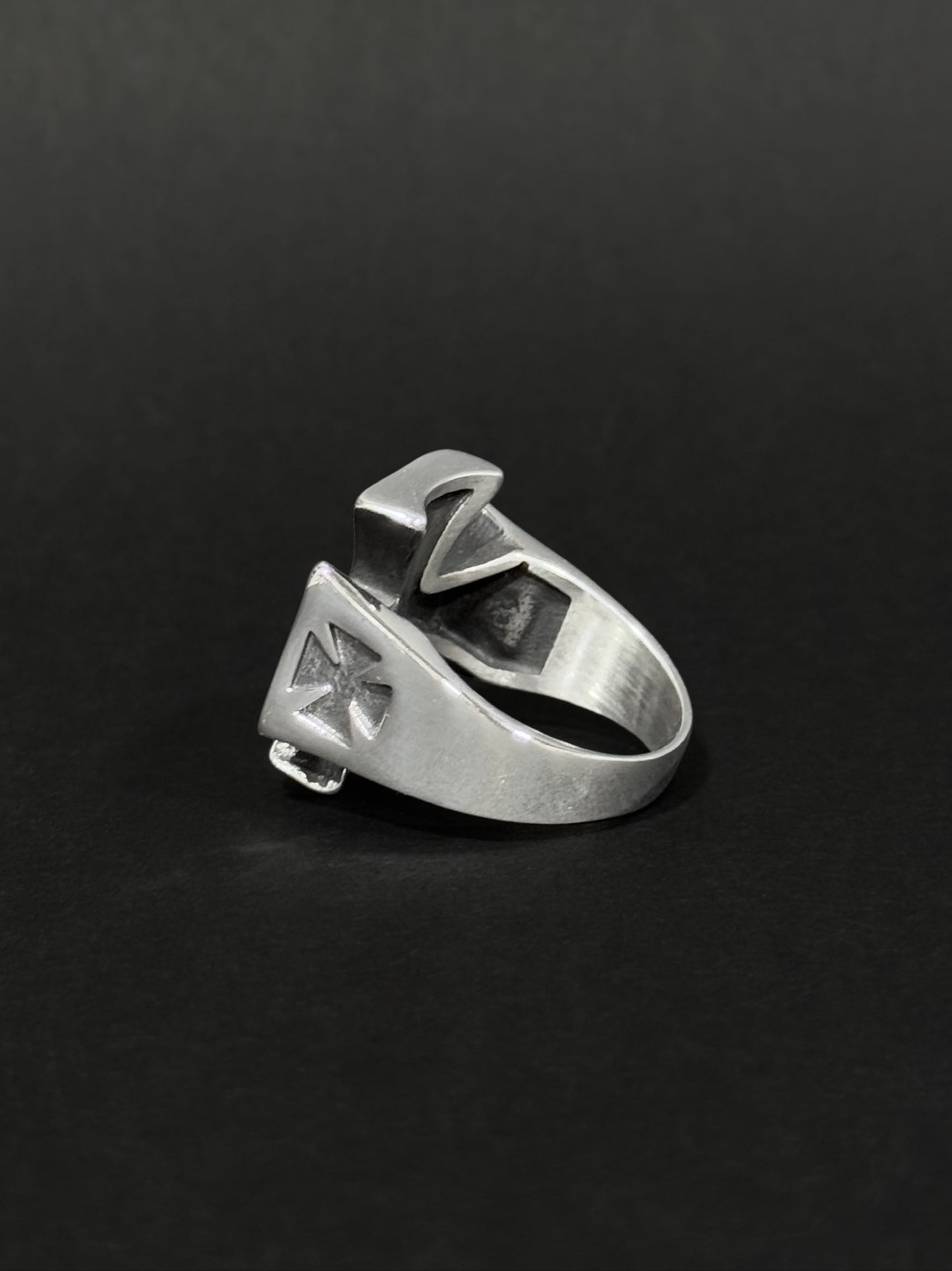 Anillo de hombre en acero vikingo #569