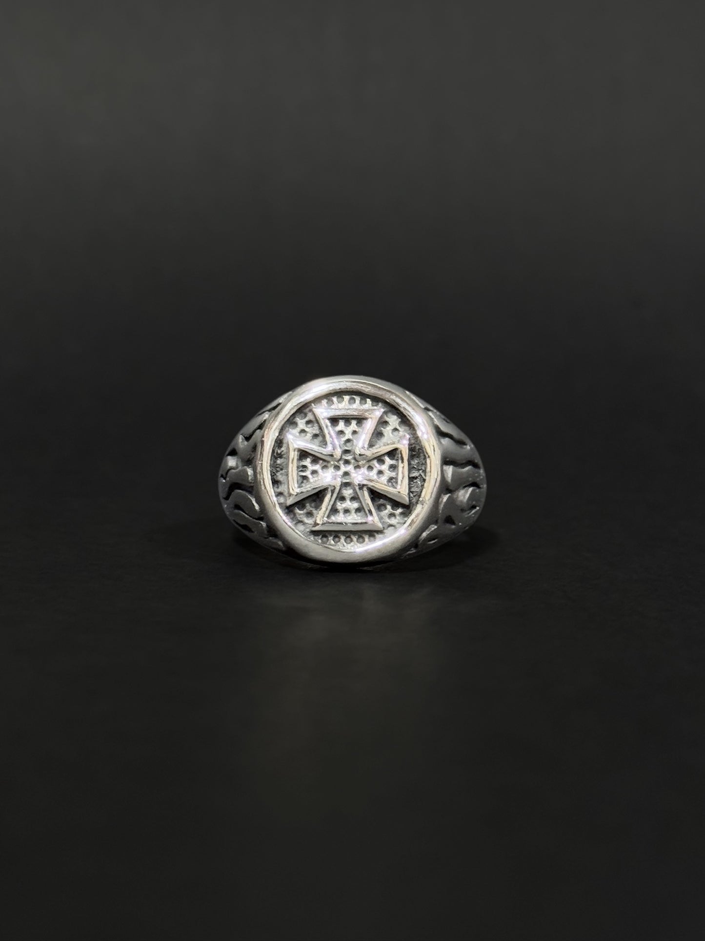 Anillo de hombre en acero vikingo #568