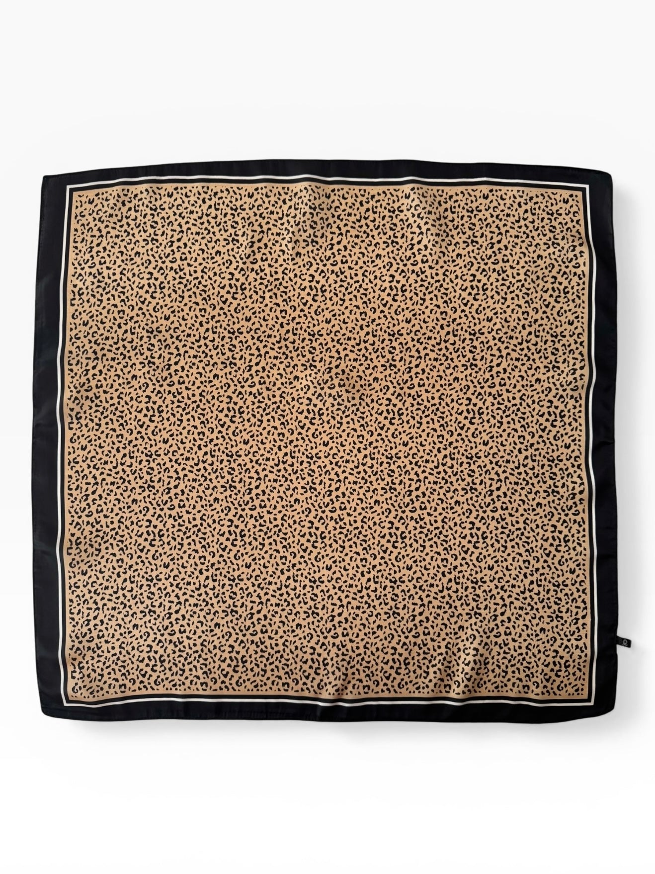 Pañuelo 70X70 (Y4)