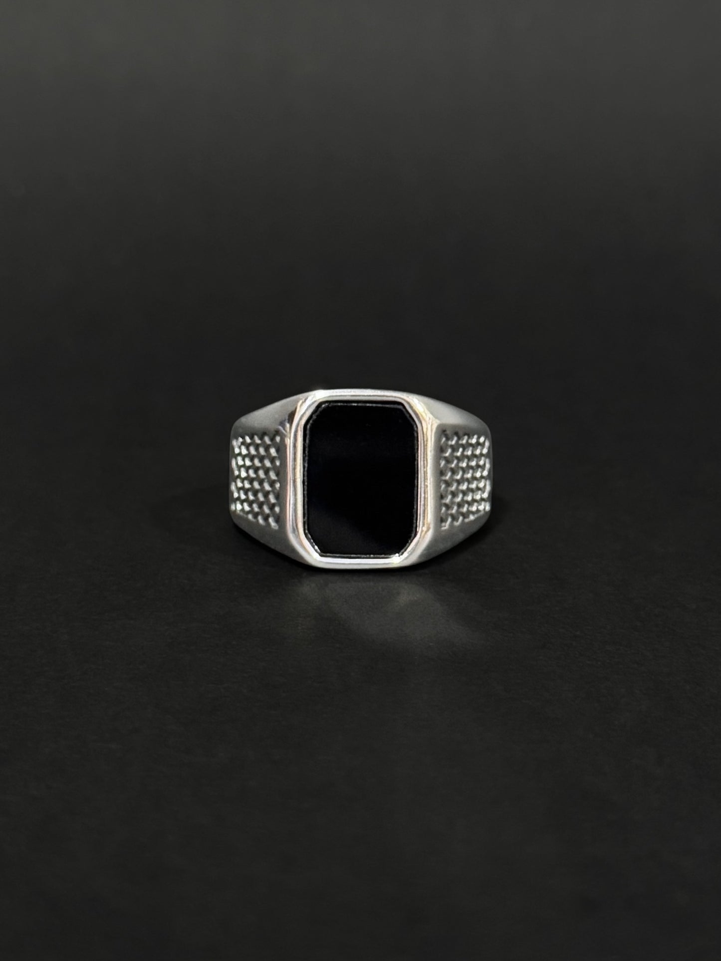 Anillo de hombre en acero vikingo #785 (Docena)