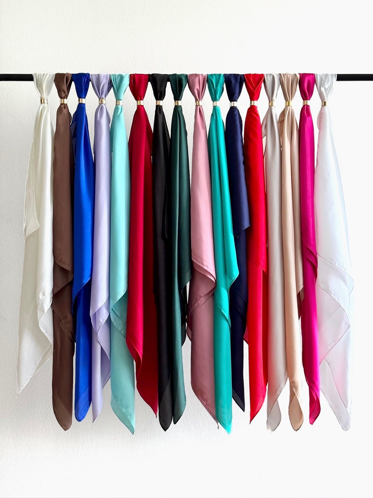 Pack de Pañuelos colores lisos de 70X70 (1Xcolor)