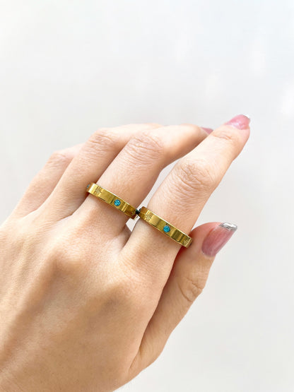 #7 ARGOLLA PUNTO DE LUZ DELGADA D