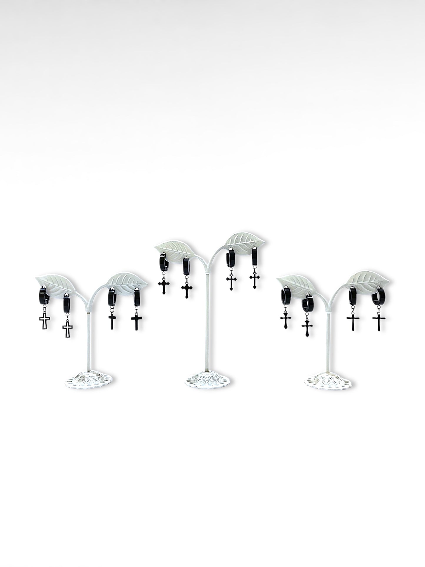 Argolla con cruz negra