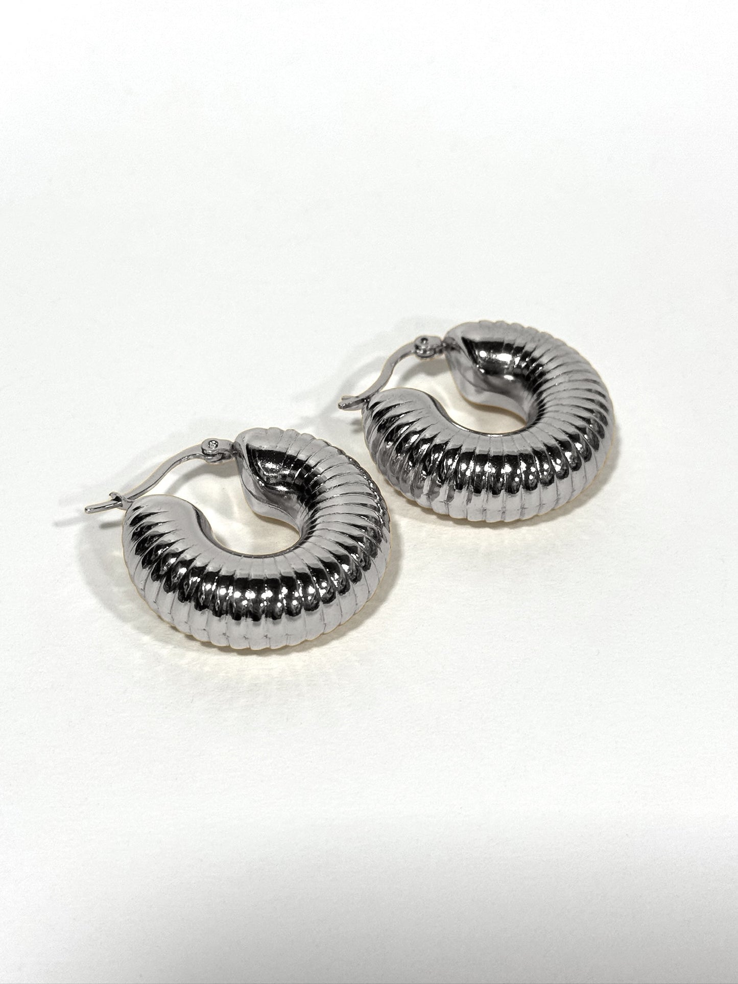 Aros de acero modelo #651 plateado