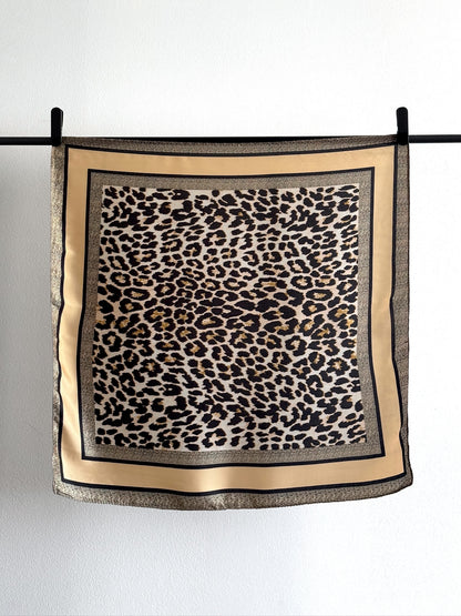 Pañuelo 70X70 #589-1