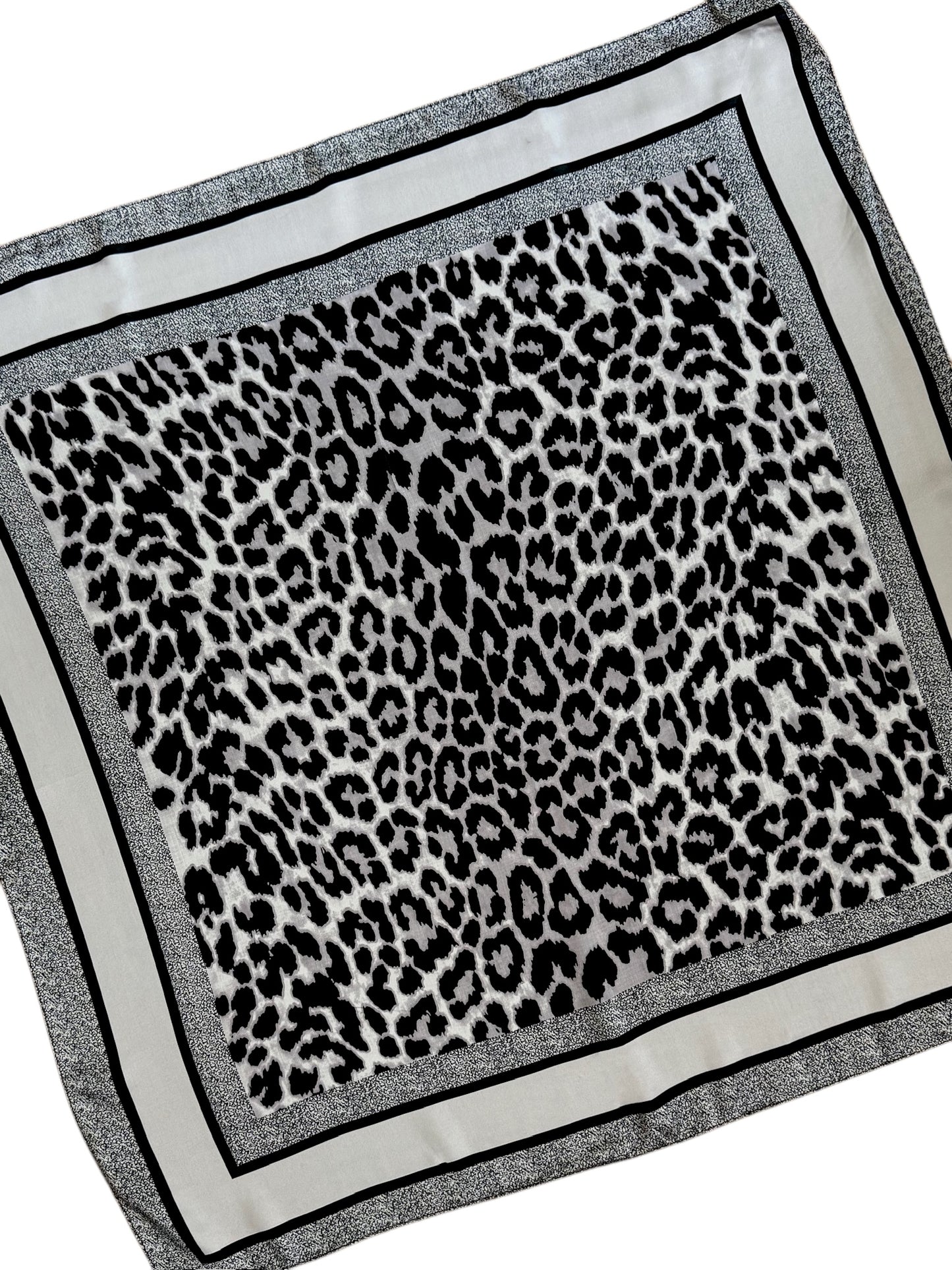 Pañuelo 70X70 #589-2